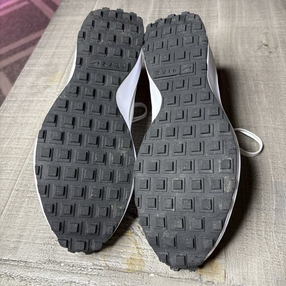 Nike Mens Waffle Debut Grey Fog White Lace up Running Sneakers DH9522-003 10.5 - Picture 7 of 8